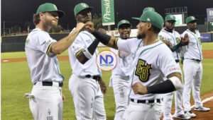 Estrellas blanquean Toros en labor combinada de 6 pitchers; Montero remolca