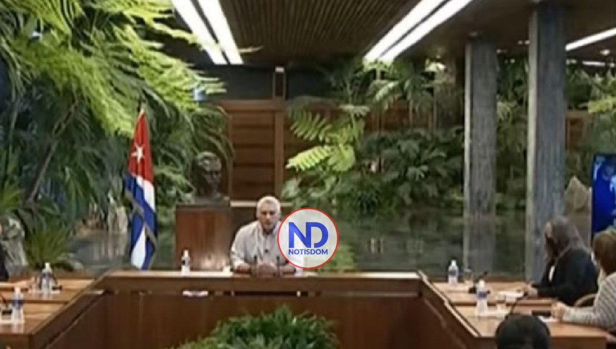 Presidente critica «aureola mediática» contra la «revolución»