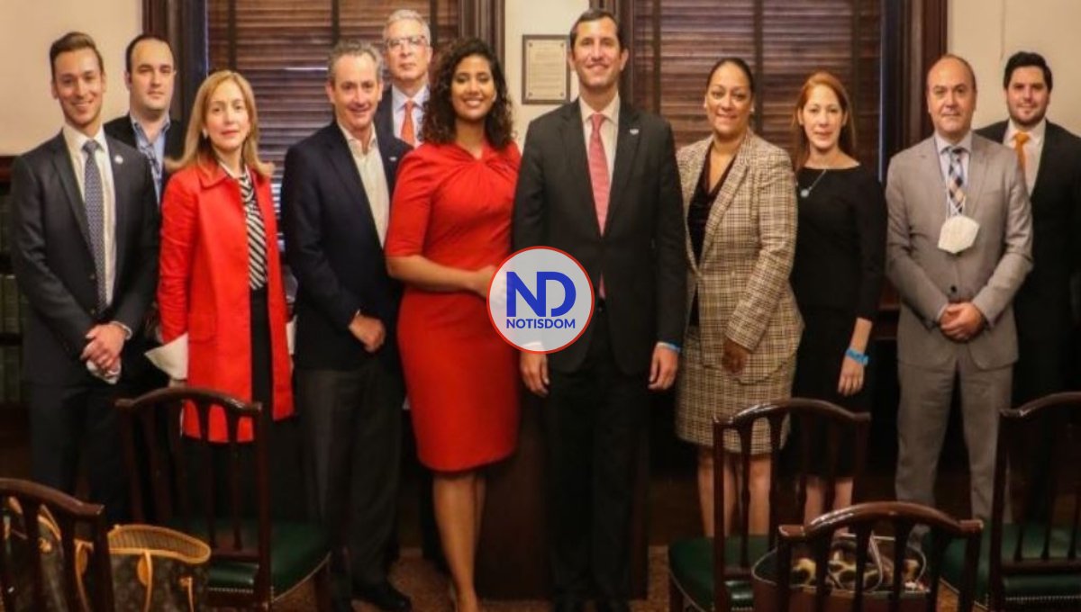 Ley mercado capitales permitirá a RD acceder a billones de dólares