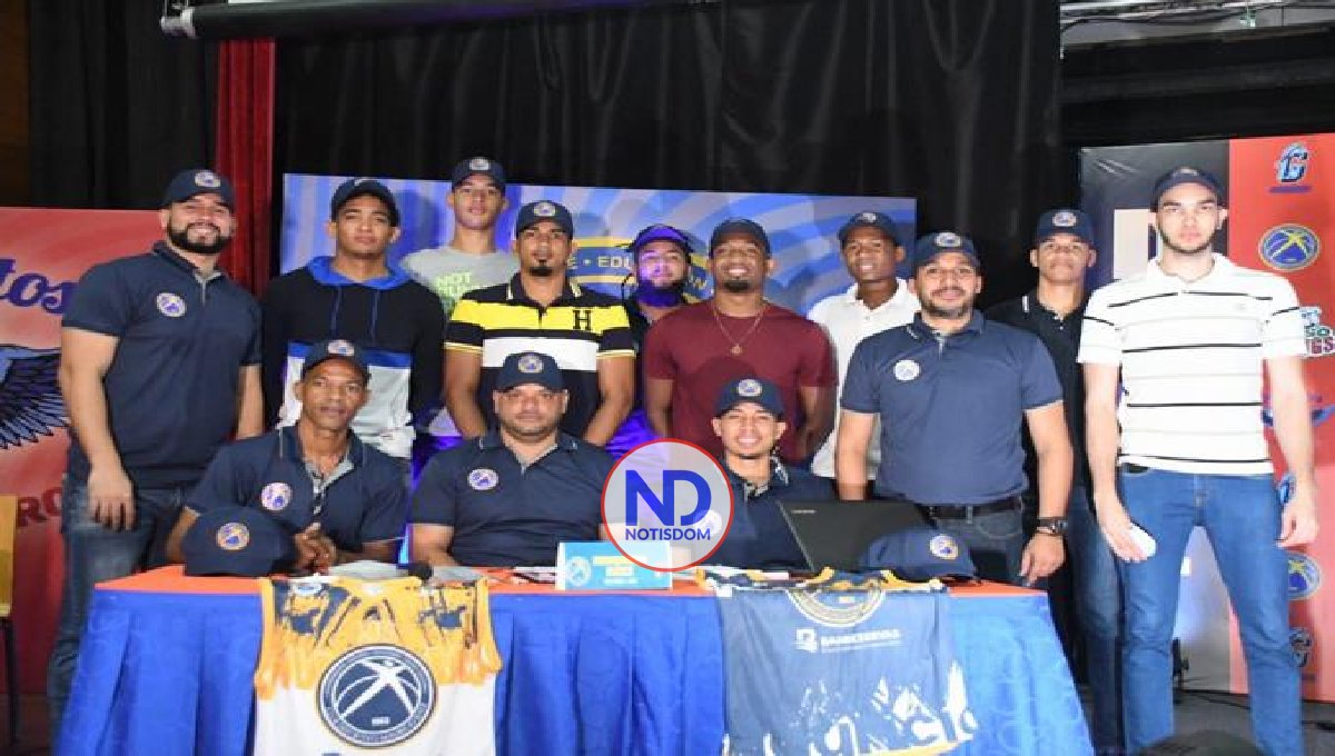 Mauricio Báez cuenta con talento para alcanzar finales voleibol DN