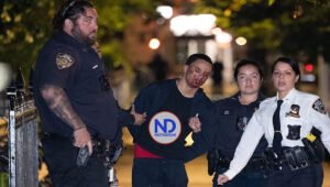 Acusan dominicano de robar joyas en 12 restaurantes