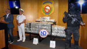 DNCD ocupa 276 paquetes de presunta cocaína en Barahona