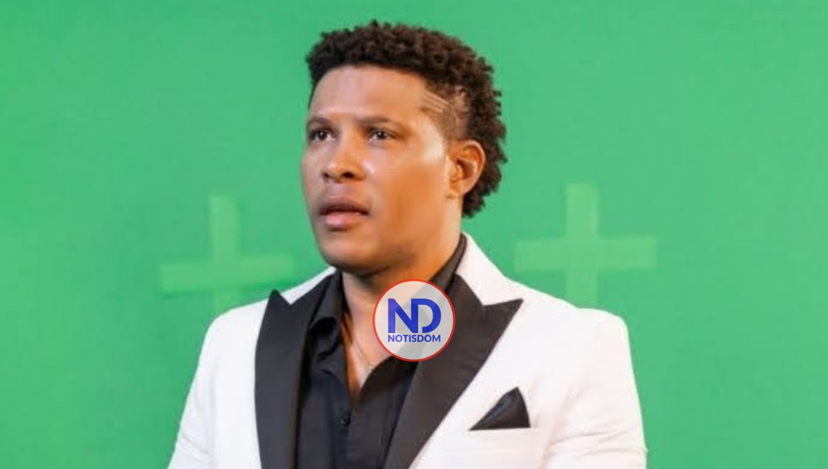 Bachatero santiaguero se apodera de la radio de la RD