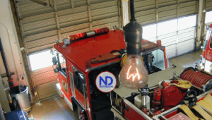 Bombilla lleva encendida 120 años en una estación de bomberos