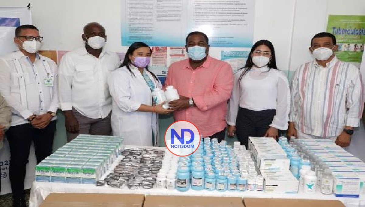 Gabinete Política Social entrega $26 MM medicamentos Santiago