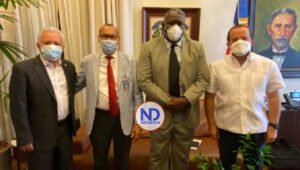 El Gobierno apoyará los Terceros Juegos de Santo Domingo Este