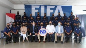 Entrenadores participan en u curso FIFA de fútbol sala