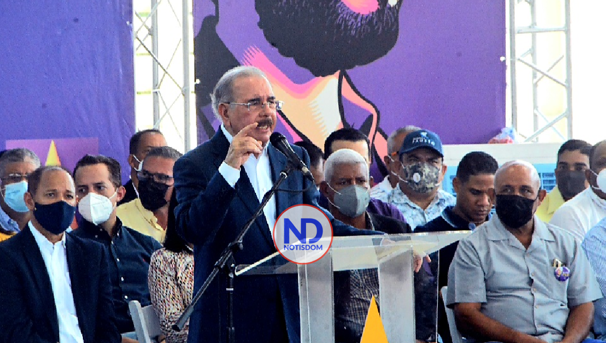 Danilo Medina: «El único delito del PLD es haber servido desinteresadamente a los más débiles»