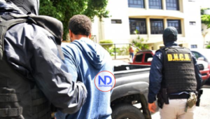 Identifican a dos de los 9 que son interrogados en Antilavado por la Operación Larva