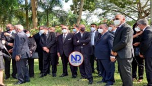 Alta dirigencia del PLD espera en el cementerio restos de Reinaldo Pared Pérez