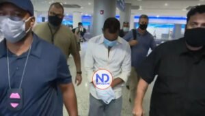 Extraditan a EEUU a psiquiatra que abusó de menores y duró 10 años en RD