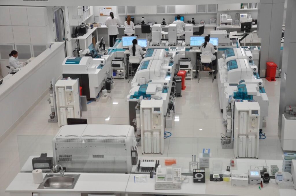 laboratorio referencia 1 Referencia dispone de pruebas para identificar variantes del Covid-19