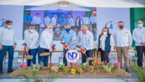 Presidente llama empresariado a confiar y seguir invirtiendo en RD