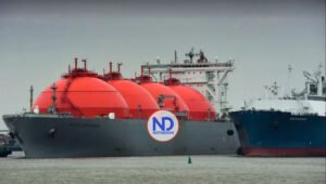 Llega a El Salvador buque que proveerá gas a planta generadora de energía