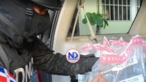 DNCD apresa colombiano con 10 paquetes de cocaína en Barahona