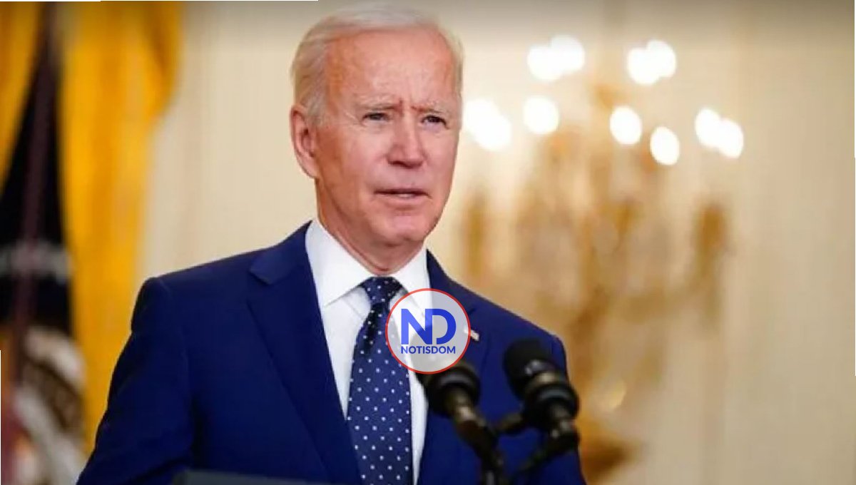 Biden se reúne con Fauci por la cepa ómicron a su regreso de vacaciones
