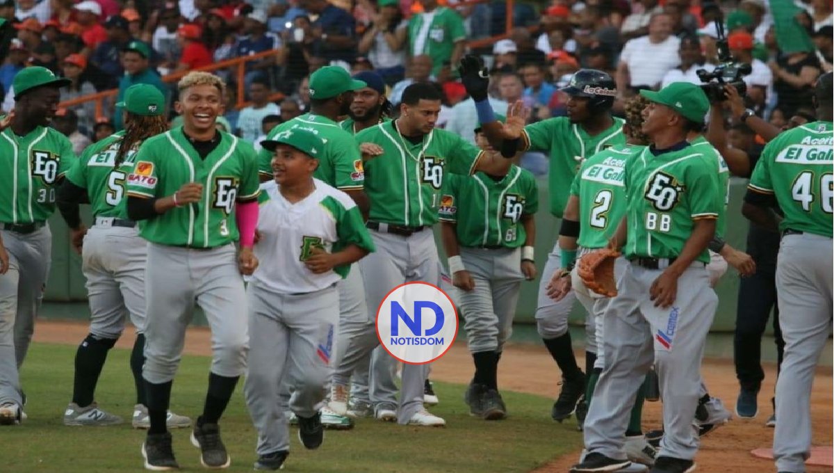Estrellas continúan primer lugar; Aguilas y Licey ganan en la RD 2 Estrellas continúan primer lugar; Aguilas y Licey ganan en la RD