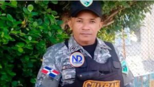 Policía persigue asesinos alférez de la Armada en La Ciénaga