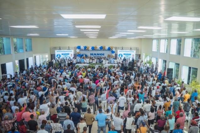 Alcaldesa de San Juan, Hanoi Sánchez, se juramenta en el PRM 5 MULTITUD Alcaldesa de San Juan, Hanoi Sánchez, se juramenta en el PRM