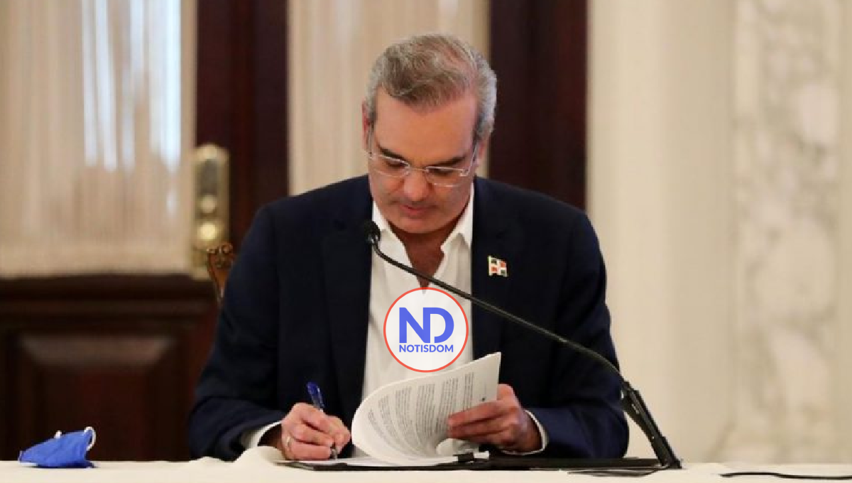 Abinader designa 35 funcionarios mediante dos decretos que no se habían dado a conocer