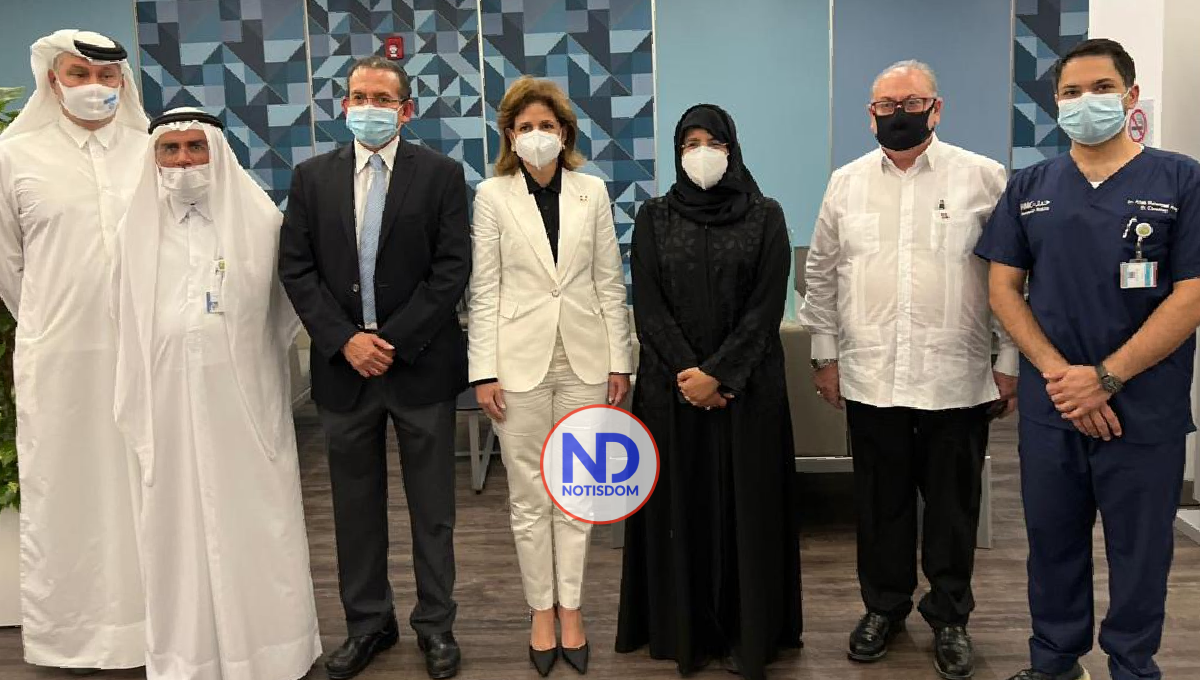 Raquel Peña visita al Dr. Rubén Peralta y recorren el avanzado centro traumatológico de Qatar 2 Raquel Peña visita al Dr. Rubén Peralta y recorren el avanzado centro traumatológico de Qatar
