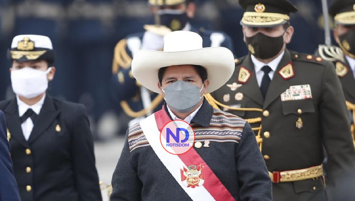 Oposición pide destituyan al presidente Pedro Castillo