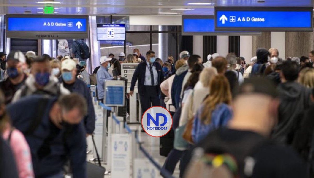 Primer caso de ómicron en Chile es una mujer que viajó desde RD