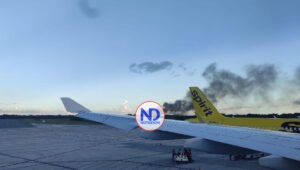 Se observa humareda a uno de los lados de pista aterrizaje del AILA