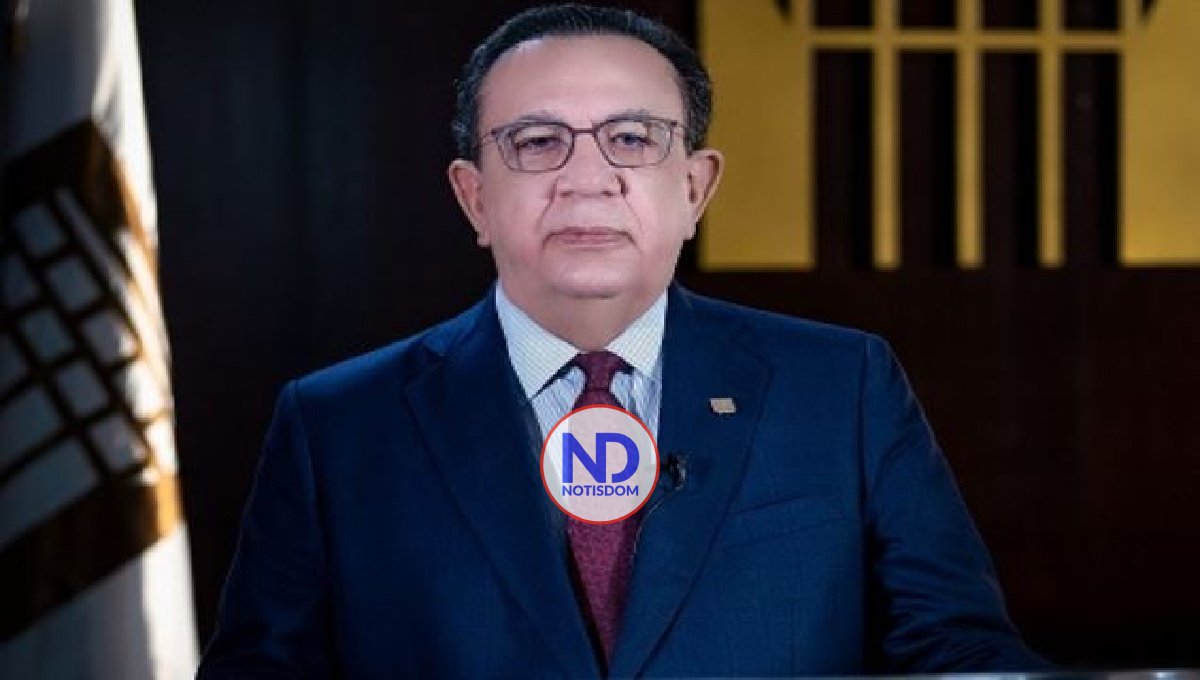 Galardonan Valdez Albizu como Gobernador de BC del Año 2021