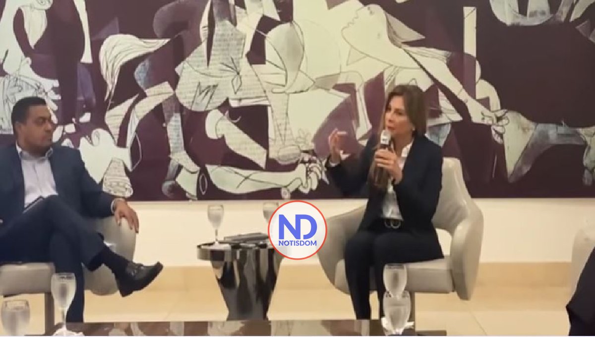 Carolina Mejía favorece reelección de Abinader