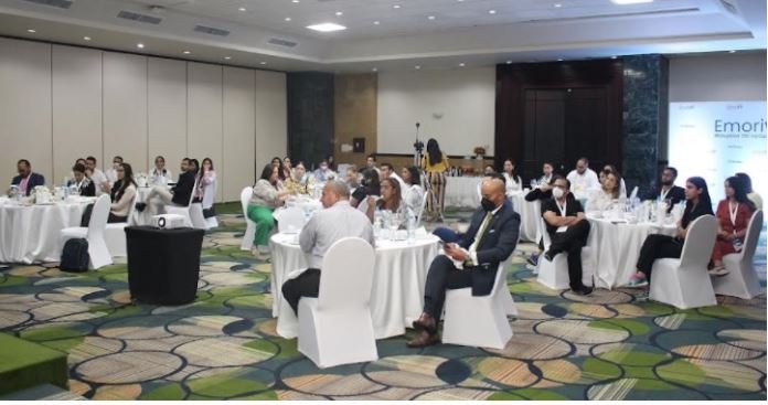 COVID A39 Presentan en la RD fármaco para tratar casos Covid