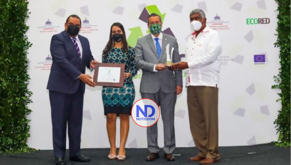 Domicem recibe reconocimiento a la Producción Más Limpia de RD