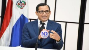 Eddy Olivares anuncia buscará presidencia del PRM en el 2022