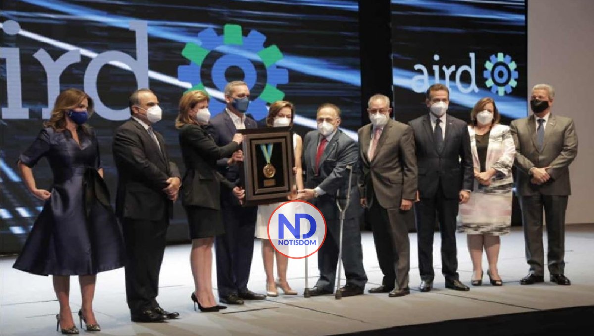 Asociación Industrias entrega galardones de reconocimiento