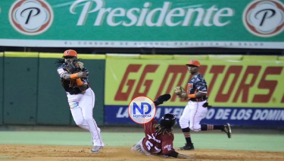 Estrellas asumen liderato beisbol RD; Gigantes y Escogido ganan 2 Estrellas asumen liderato beisbol RD; Gigantes y Escogido ganan