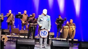 Héctor Acosta brilla en concierto La Noche del Torito en el Lehman