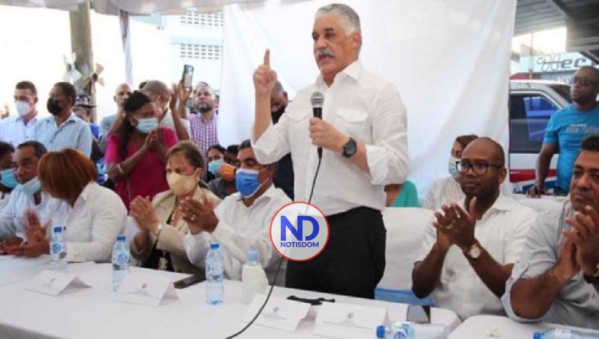 Excanciller Miguel Vargas pide defender el sistema de partidos