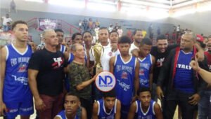 Nani Marrero se corona campeón torneo basket infantil de Santiago
