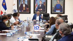 Comisión de Observadores del Concurso Docente reafirma su decisión de renunciar