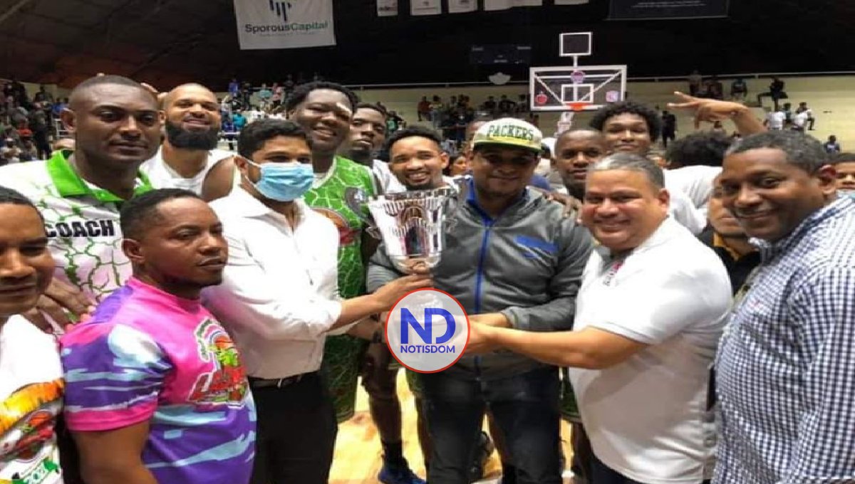 Laguneros se coronan campeones torneo baloncesto superior de SC