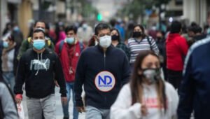 Suben a 49 los casos hallados de la variante ómicron en Perú