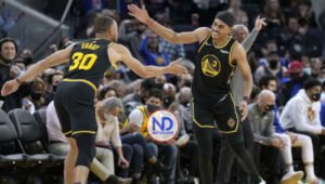 Warriors acaparan comentarios al romper racha de Suns en la NBA