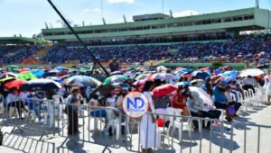 Miles llegan a la Batalla de la Fe, en el Centro Olímpico
