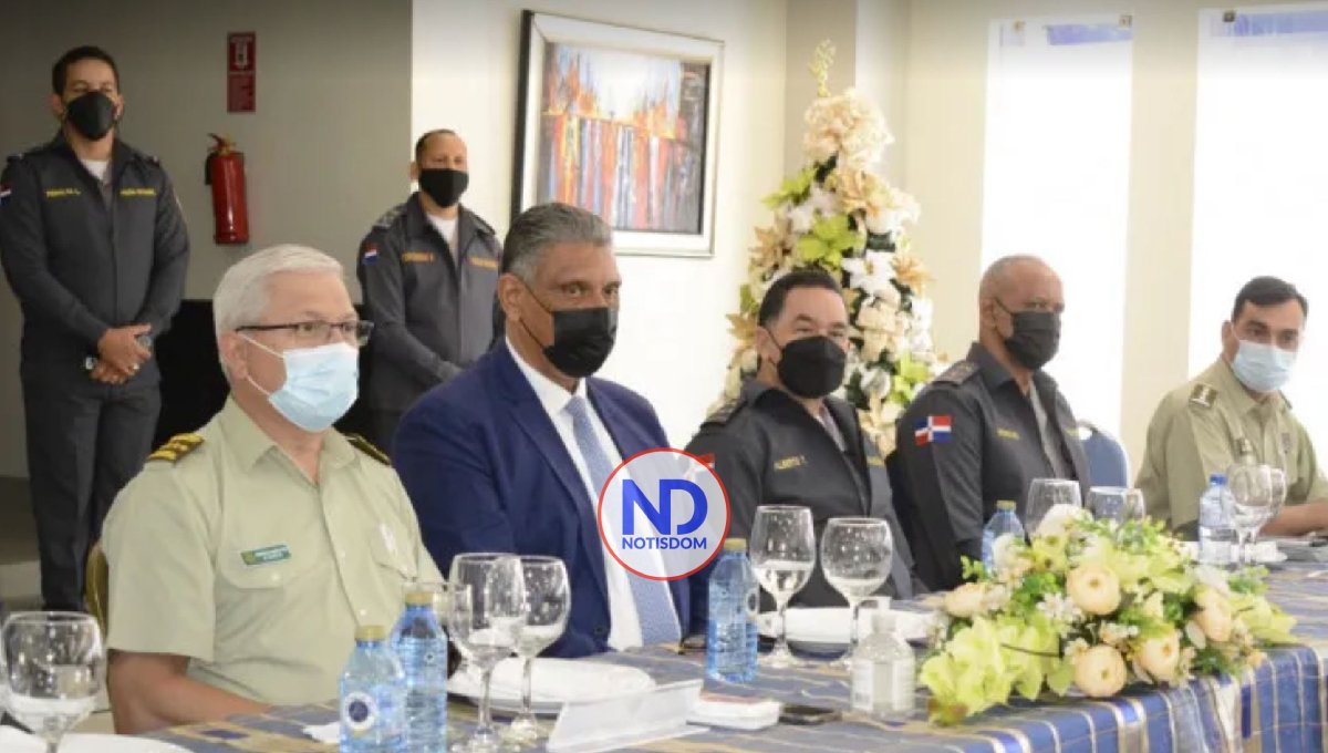 Carabineros de Chile formarán parte de reforma policial en RD 2 Carabineros de Chile formarán parte de reforma policial en RD