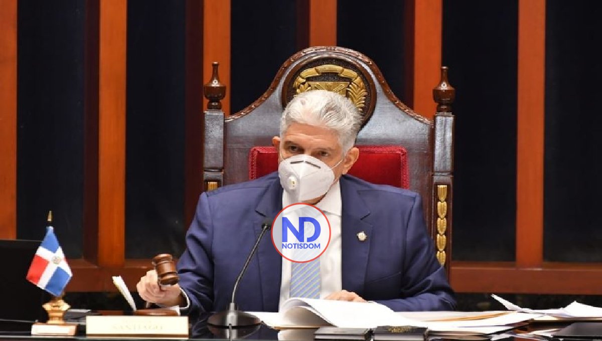 Eduardo Estrella anuncia está positivo, por segunda ocasión, a la covid-19