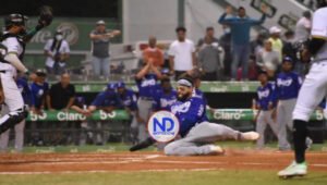 Gigantes y Licey dominan la serie semifinal beisbol profesional RD