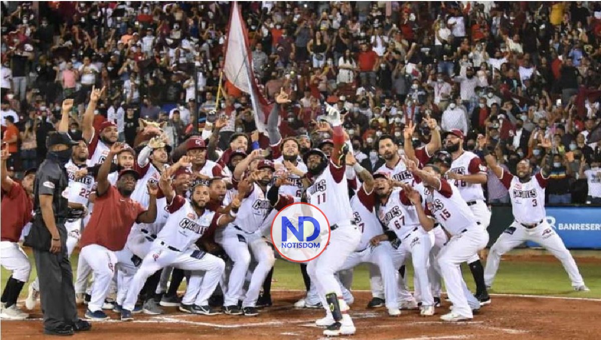 Gigantes derrotan a las Estrellas y empatan serie final beisbol de RD