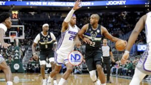 Middleton anota 34 y Bucks superan a Kings