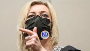 Rusia califica de «rara» decisión EU de retirar personal de Ucrania