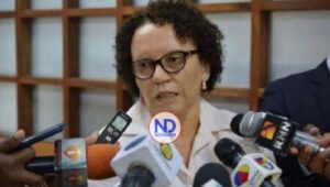 Procuradora anuncia un reajuste salarial y bono a personal del MP